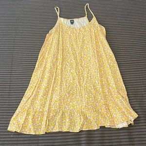 Yellow floral dress, size medium